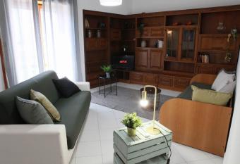 Casa vacanze leo & Mary has Balcony rooms