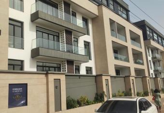 The VVIP Luxury Apartments @ Gardens has Balcony rooms