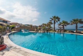 Mirage Arillas Studio Type C19 has Balcony rooms