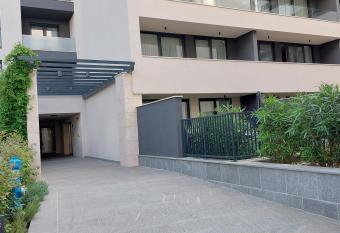 Apartments Sindy and Mendy with parking space in the garage has Balcony rooms