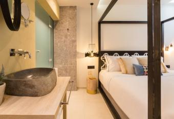 Residence allows 18 year olds to book a room