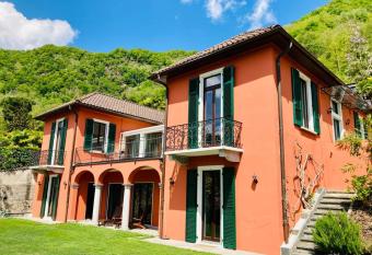 Villa Antonietta has Balcony rooms