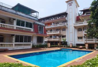 Apartment in Colva Goa with Pool & Gym has Balcony rooms