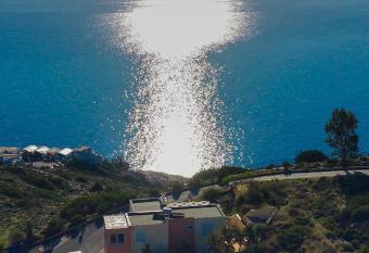 Serenity View Suites has Balcony rooms