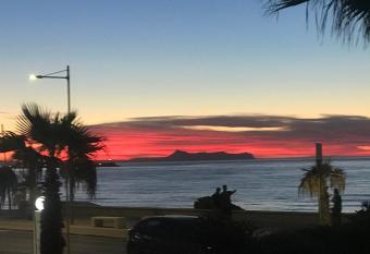 The salty studio has Balcony rooms