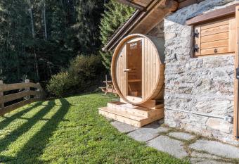 Baita Dani has Balcony rooms