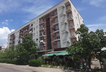 Apartment Luka allows 18 year olds to book a room