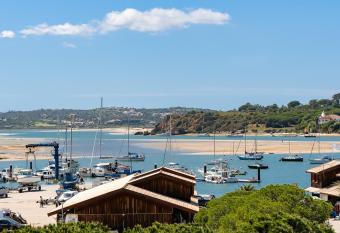 Casa Ria - Mar allows 18 year olds to book a room