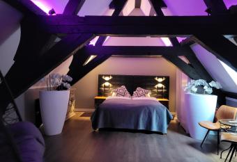 Hotel Broer & Zus allows 18 year olds to book a room