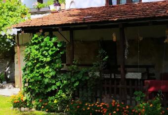 Sme  taj Stojanovi   has Balcony rooms