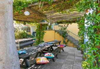 Cottage Relax e Mare has Balcony rooms