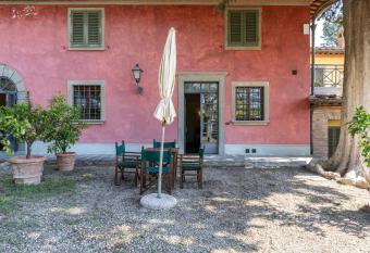 Fattoria la Gigliola - Il Frantoio has Balcony rooms