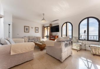 Stunning Sea Views Penthouse has Balcony rooms