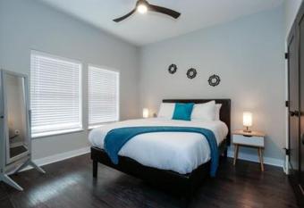 1 Bedroom Condo 10 Minutes from First Energy Stadium C2 has Balcony rooms