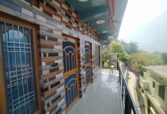 The Gangotri Homestay by Preet R S has Balcony rooms