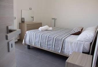 Appartamento Indipendente con Jacuzzi all esterno has Balcony rooms