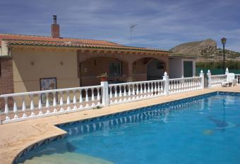 Casa Rural Consuelo has Balcony rooms