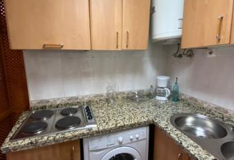 La Abadesa has rooms with a private hot tub