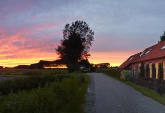 Polderhuis voor 8-10 personen aan zee has Balcony rooms