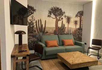 Thegood San Fernando Centro Hist  rico C  rdoba allows 18 year olds to book a room