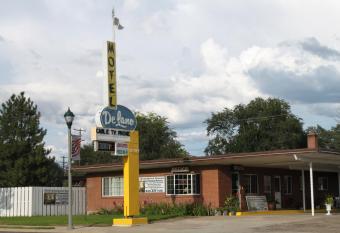 Delano Motel & Rv Park Beaver allows 18 year olds to book a room