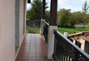 O toxal has Balcony rooms