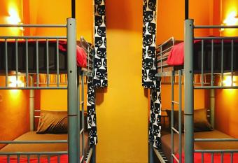 CSW Hostel allows 18 year olds to book a room