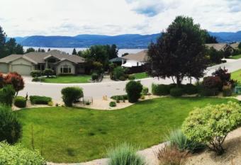 Upper Mission 2 BR suite has Balcony rooms