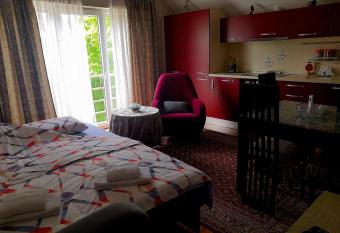 Apartman Sunny has Balcony rooms