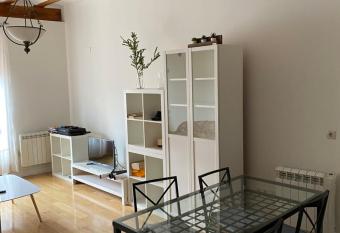 Encantador Piso en la Antigua Casa de Correos has Balcony rooms