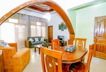 Da Vinci House allows 18 year olds to book a room