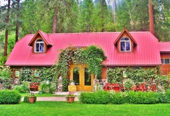 China Bend Winery Bed and Breakfast has Balcony rooms