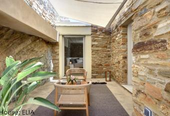 KYNARA Boutique Village has rooms with a private hot tub