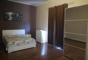 APP. VIA DEL MARE AGROPOLI SUD CASTELLABATE has Balcony rooms