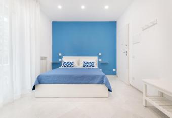 Blue Coral Suite has Balcony rooms