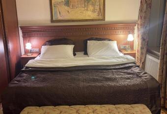 Dila suits has Smoking rooms