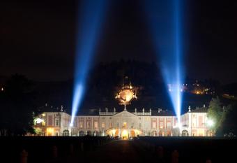 Villa Fenaroli Palace Hotel allows 18 year olds to book a room