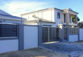 ELMED GUEST HOUSE allows 18 year olds to book a room