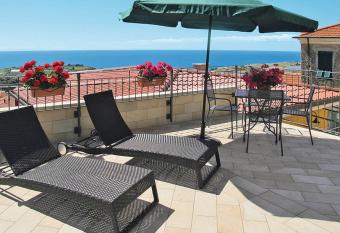 Agriturismo Il Vecchio Mulino has Balcony rooms