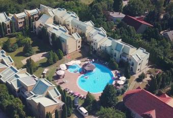 Bl  thy Apartman has Balcony rooms