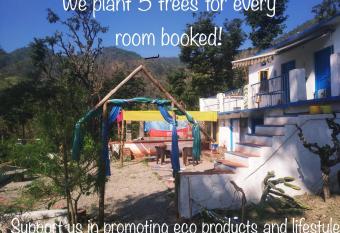 Neervana has Smoking/Balcony rooms