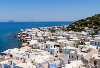 Kisiris House has Balcony rooms