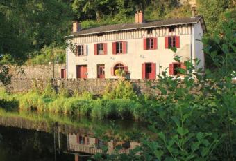 Chambres d h  tes Le Veilleur de Noblat has Balcony rooms