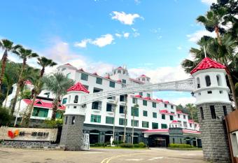 Uni-Resort Mawutu has Balcony rooms