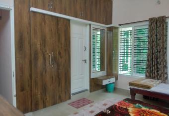 Giri Gandharva Homestay has Balcony rooms
