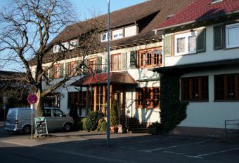 Gasthaus Kreuz has Balcony rooms