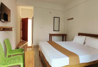 Marcelo s Palace at BAGA GOA has Balcony rooms