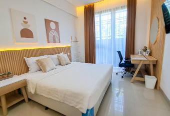 Olivia SOHO Guest House allows 18 year olds to book a room