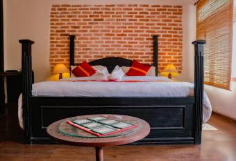 Hotel ThorongLa Thamel has Smoking/Balcony rooms