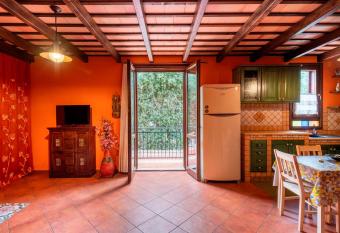 Casa vacanza Morena has Balcony rooms